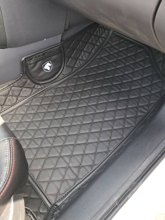 جزئیات دوخت لوزی و چرم ضدآب کفپوش سورن