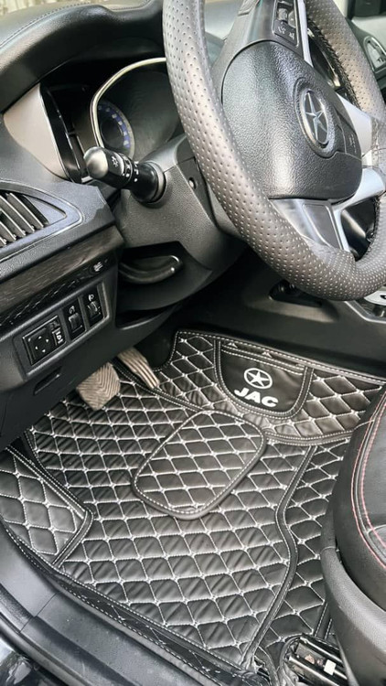 چرم ضدآب و دوخت حرفهای کفپوش جک J4