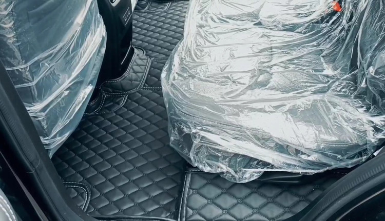 چرم ضدآب و دوخت لوزی کفپوش Mitsubishi Outlander